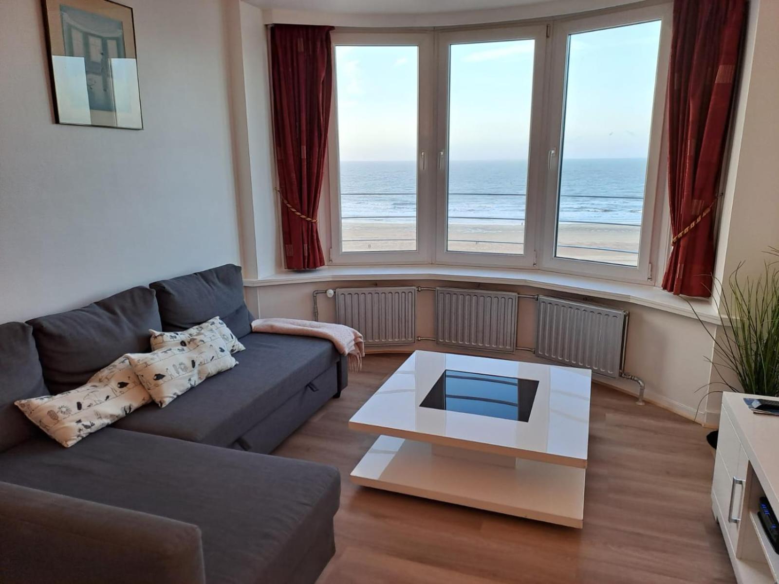 Appartement Met Prachtig Zicht Op Zee Ostende Kültér fotó