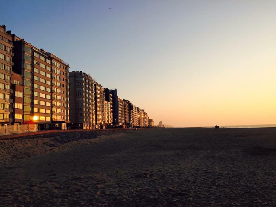 Appartement Met Prachtig Zicht Op Zee Ostende Kültér fotó